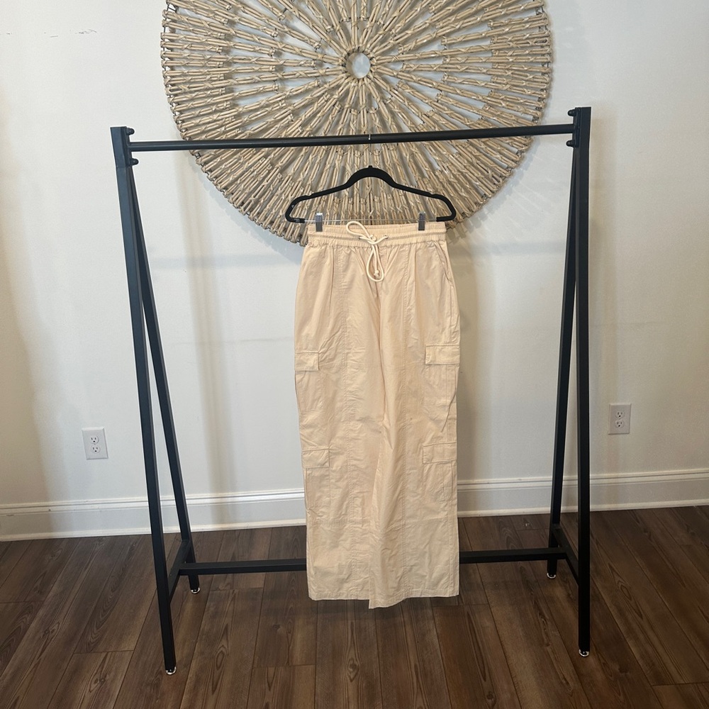 LOVERS + FRIENDS x LINDSI LANE WREN JOGGERS IN MACADAMIA NEUTRAL